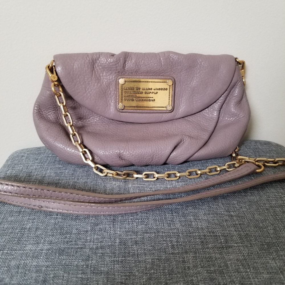 Marc Jacob's Classic Q Karlie - Grey/Gold